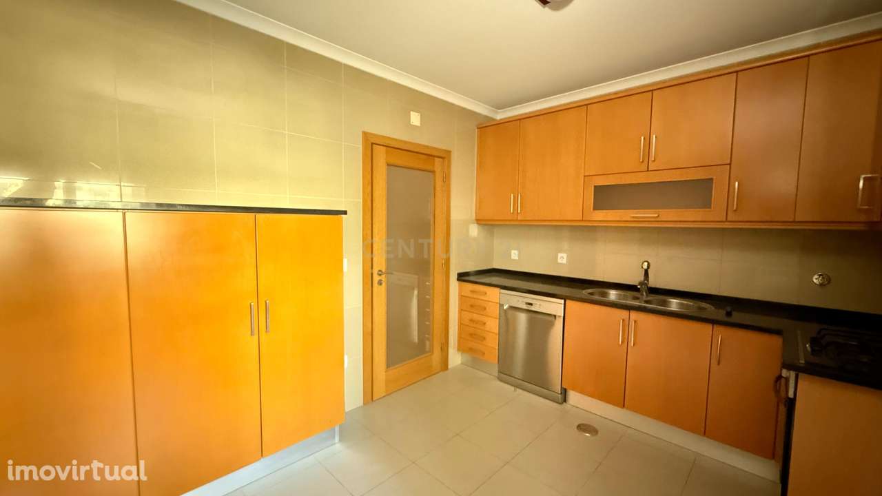Apartamento T3 na Quinta do Bosque, Viseu - Grande imagem: 3/10