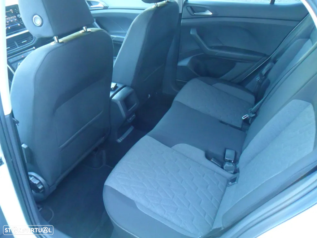VW T-Cross 1.0 TSI Urban - 18