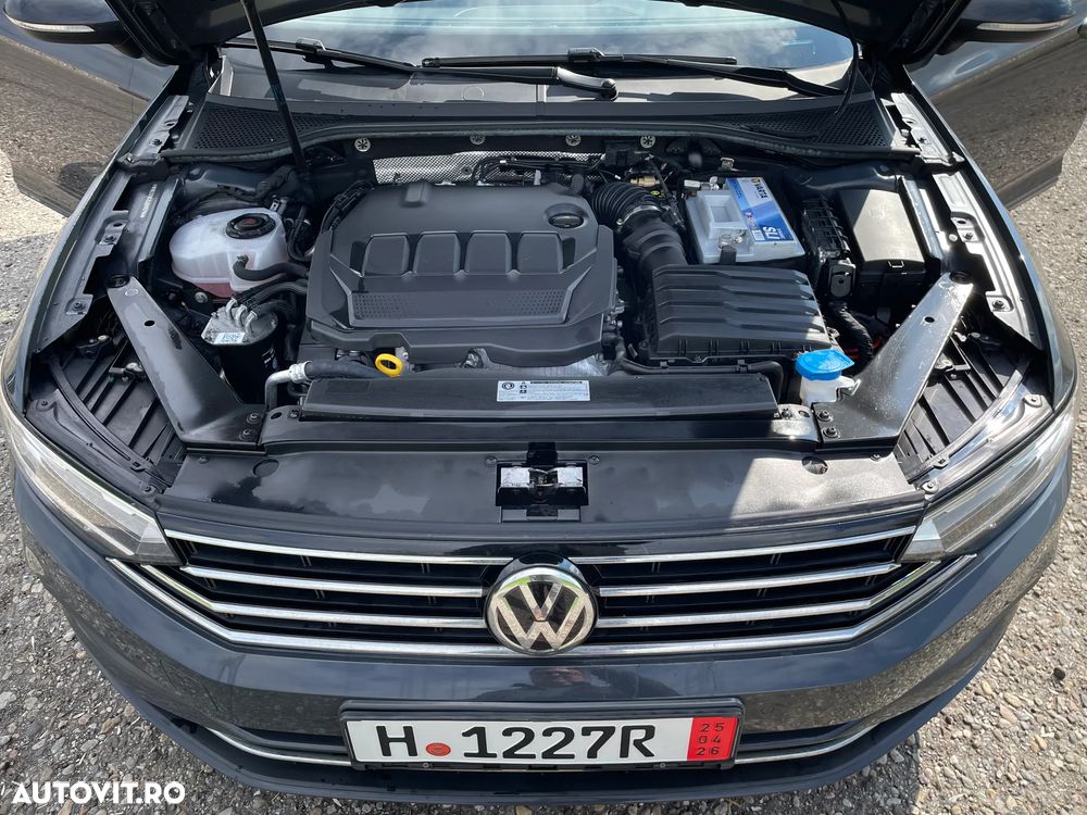 Volkswagen Passat - 14