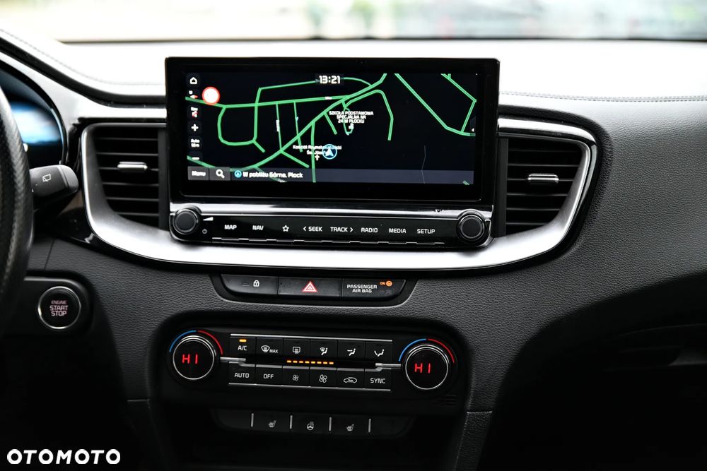 Kia ProCeed 1.5 T-GDI DCT7 OPF GT LINE - 32