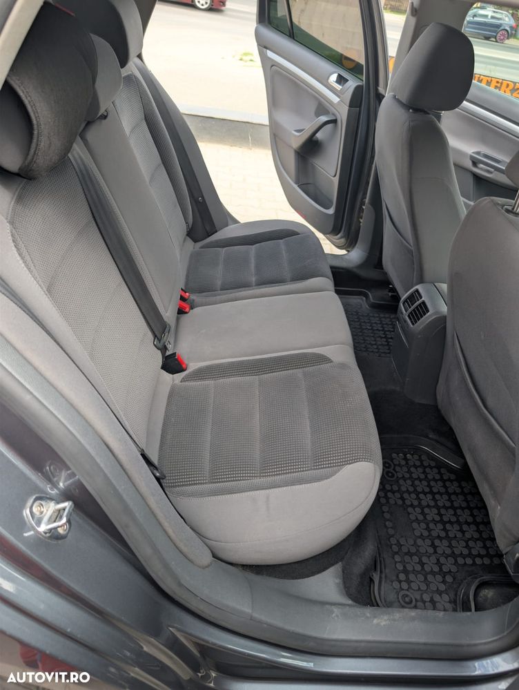 Volkswagen Golf 1.9 TDI Comfortline DPF DSG - 3