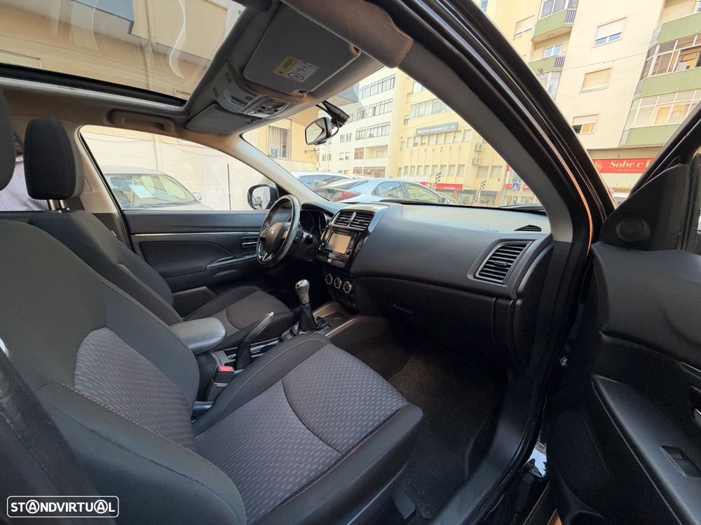 Mitsubishi ASX 1.6 MIVEC Intense Connect Edition - 11