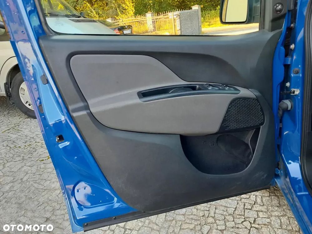 Fiat Doblo - 21