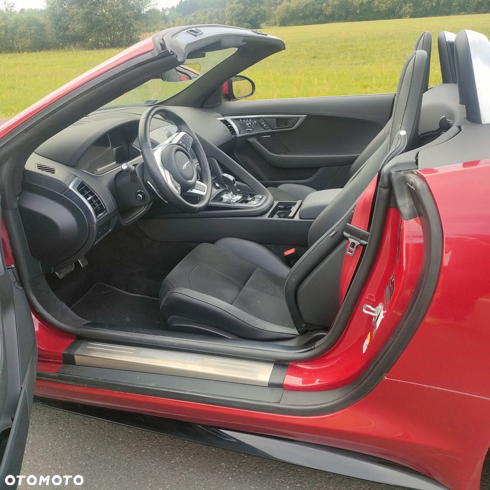 Jaguar F-Type 2.0 Turbo R-Dynamic - 8