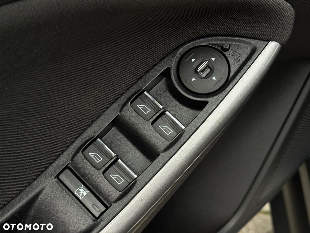 Ford Focus 1.0 EcoBoost Edition - 34