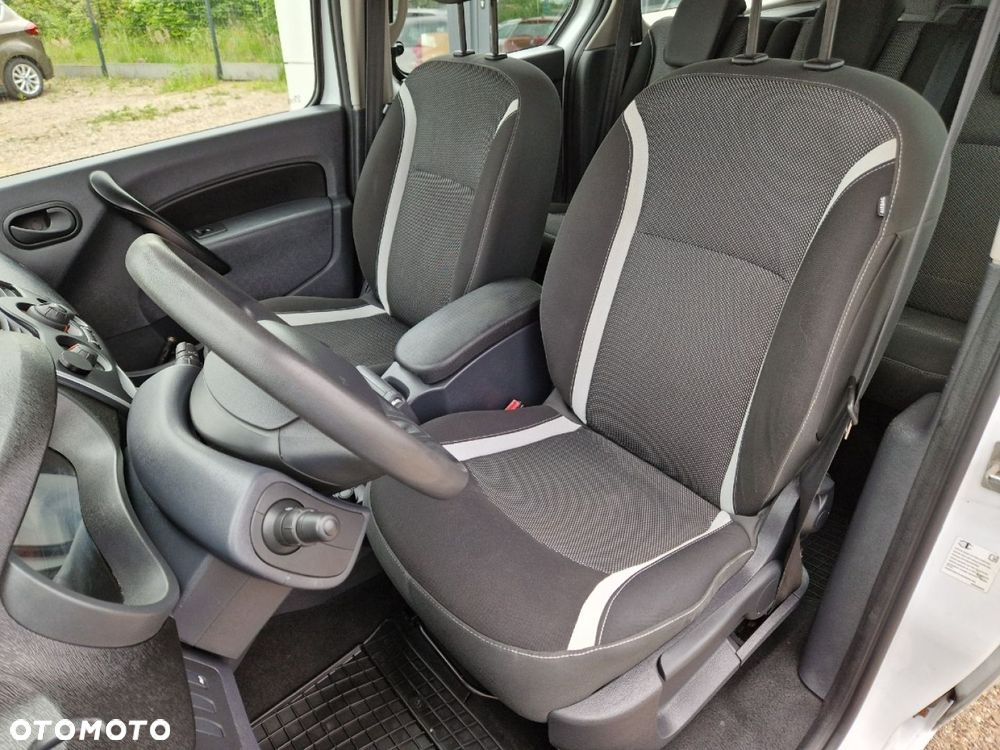Renault Kangoo dCi 90 FAP Grand - 11