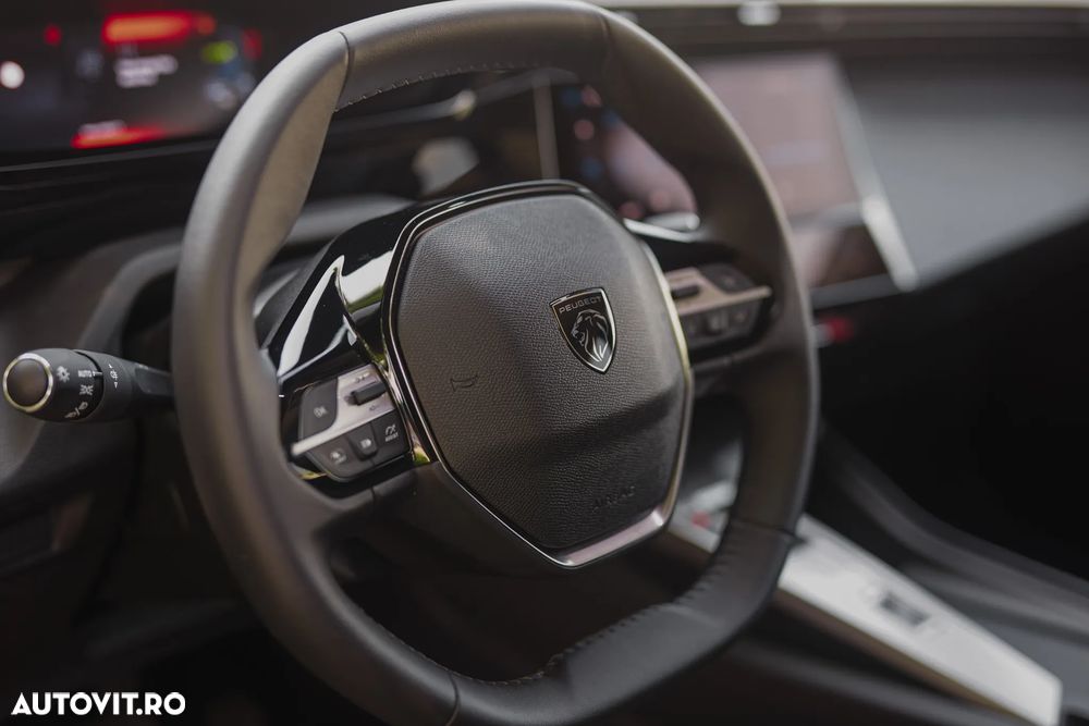 Peugeot 408 1.2L PureTech 130 S&S EAT8 Allure Pack - 11