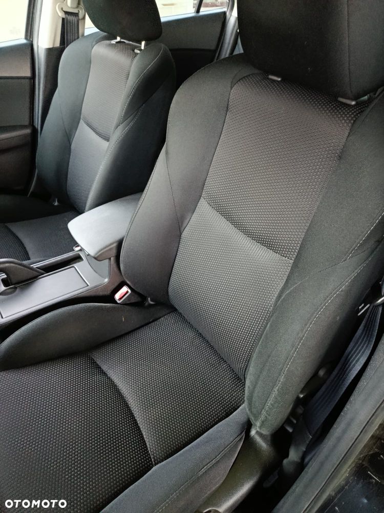 Mazda 3 1.6 Exclusive + - 9
