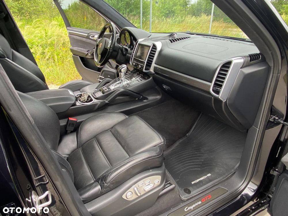 Porsche Cayenne GTS - 15