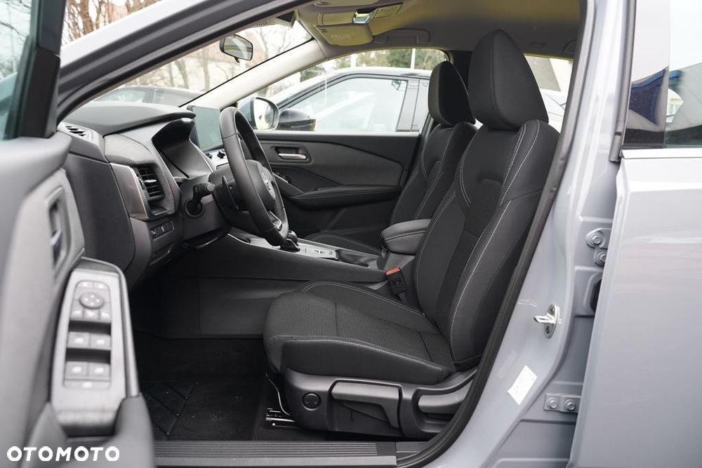 Nissan Qashqai 1.3 DIG-T mHEV Acenta Xtronic - 8