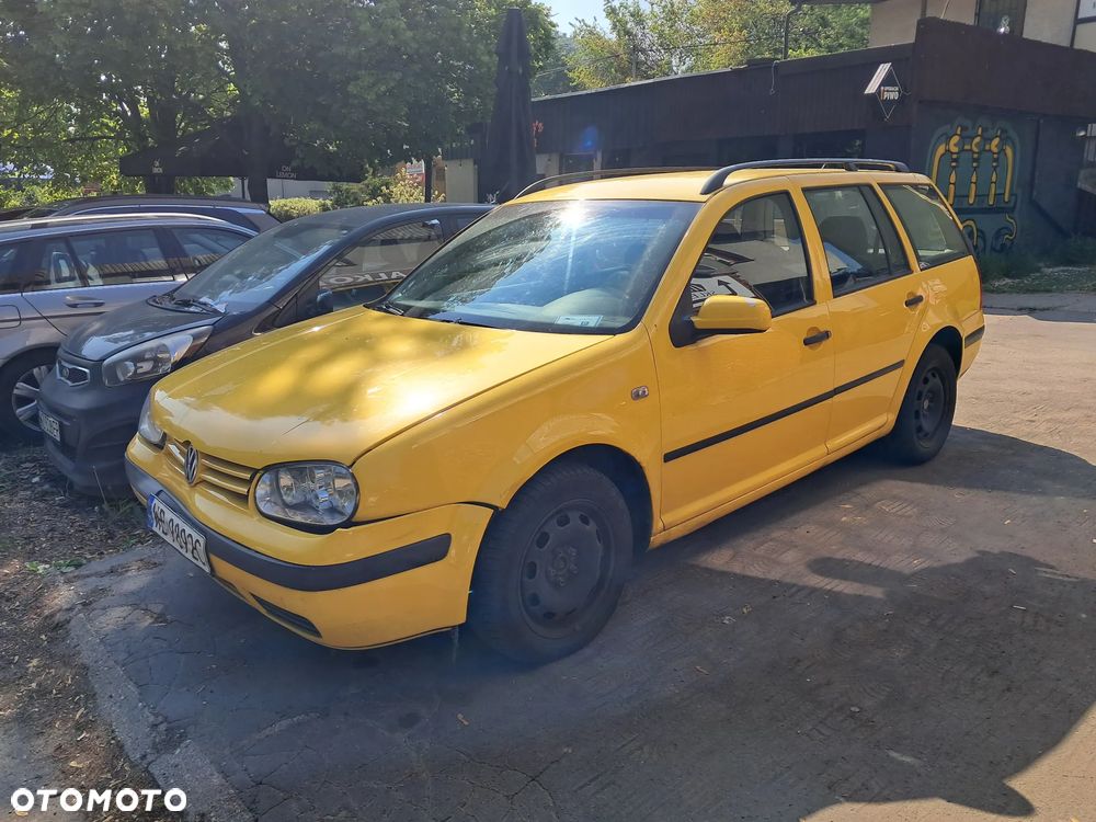 Volkswagen Golf - 8