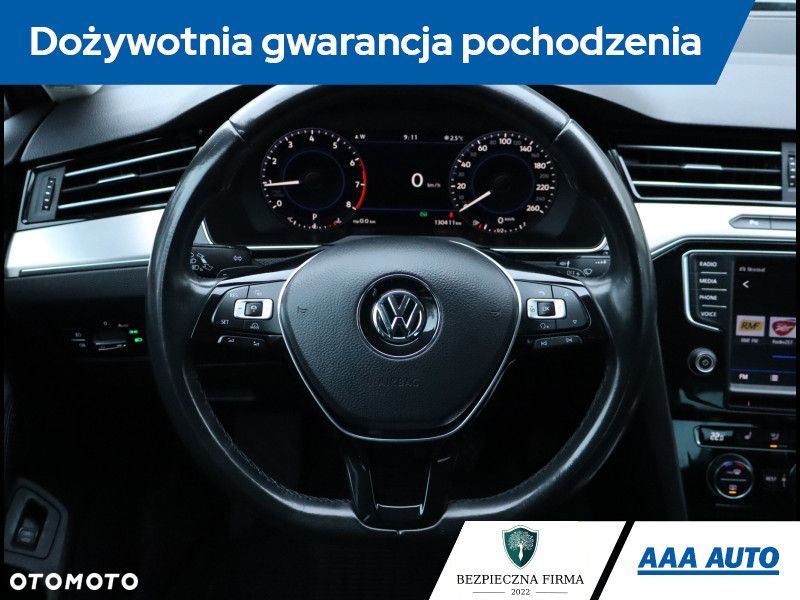 Volkswagen Passat - 22