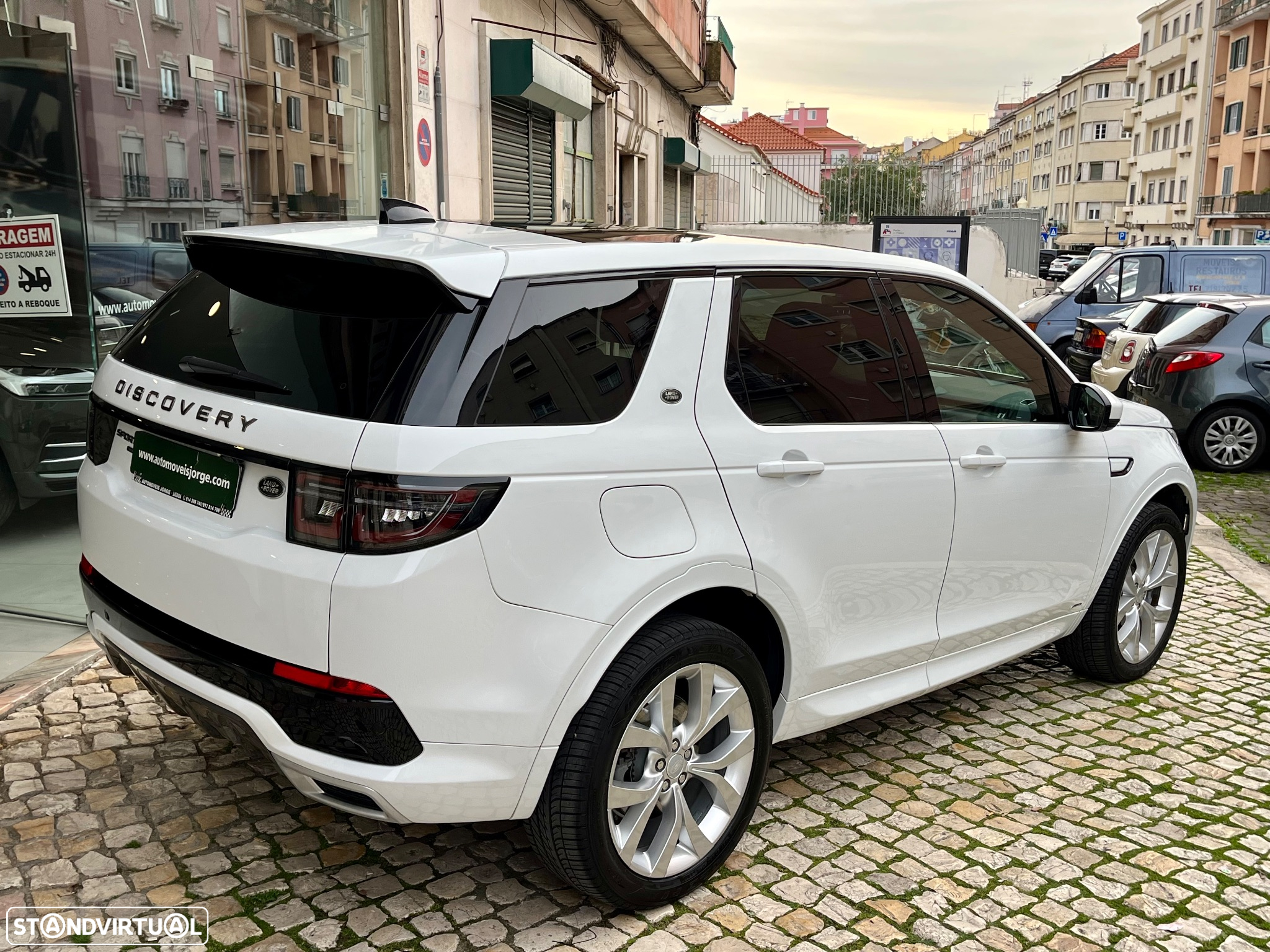 Land Rover Discovery Sport 1.5 I3 P300e AWD R-Dynamic - 5