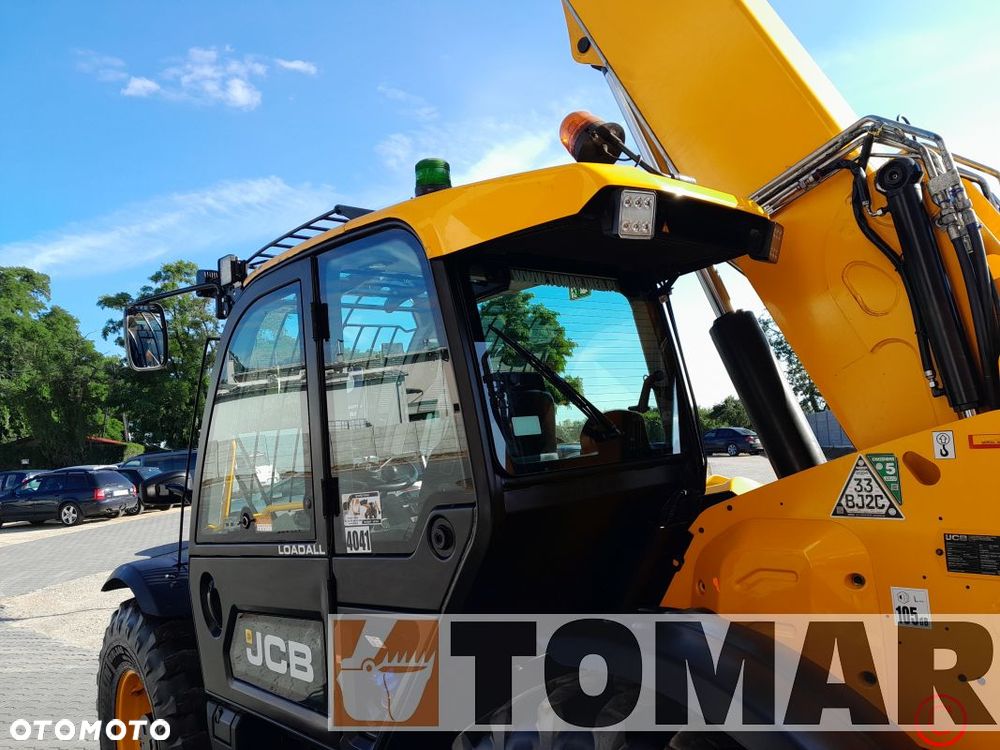 JCB 560-80 2023R agri - 16