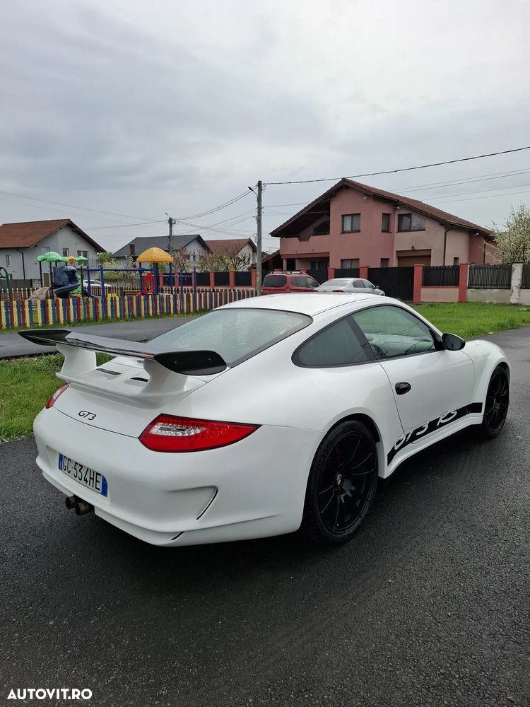Porsche Carrera GT - 3