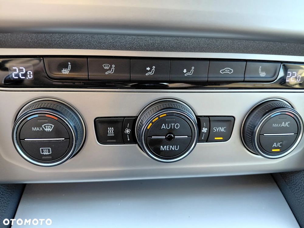 Volkswagen Passat 1.8 TSI BMT Comfortline - 40