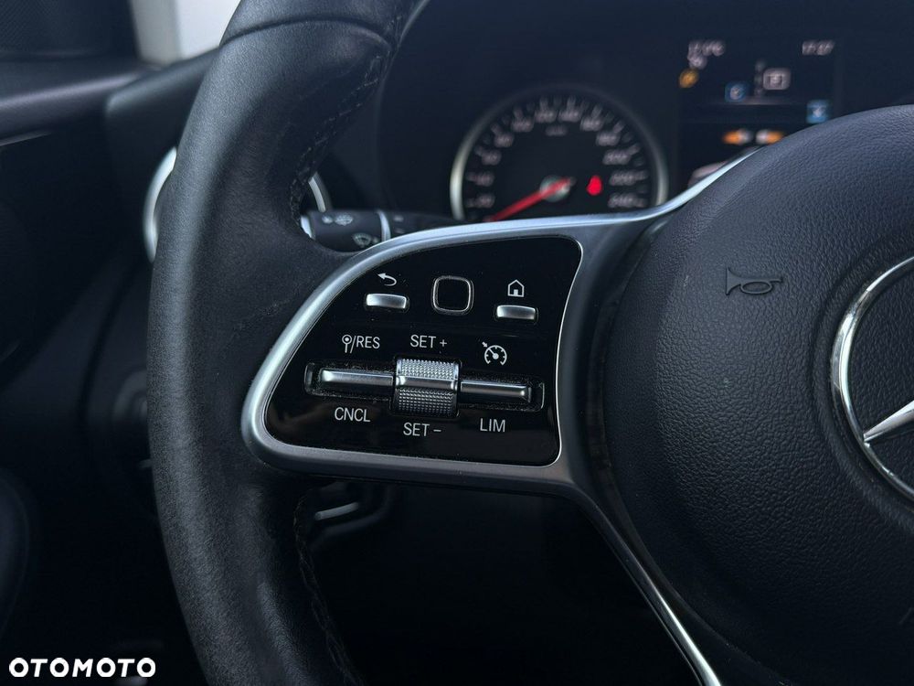 Mercedes-Benz GLC - 19