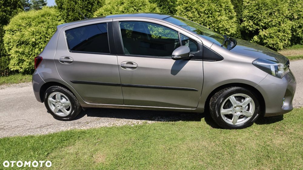Toyota Yaris 1.33 Premium EU6 - 7