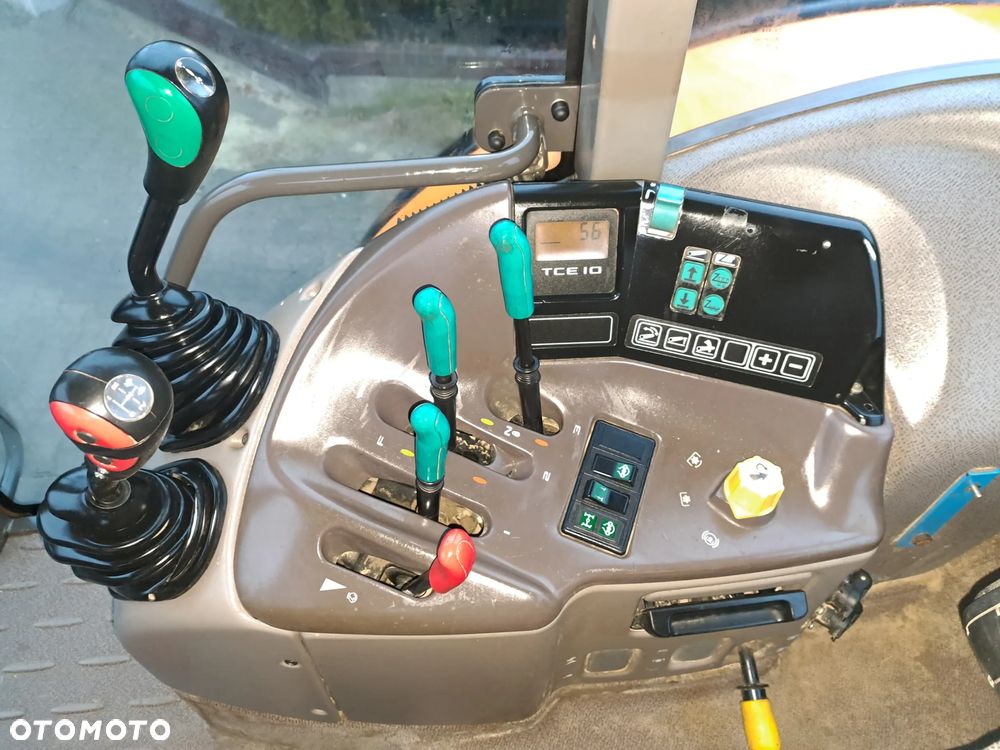 Renault ARES 725 RZ - 6