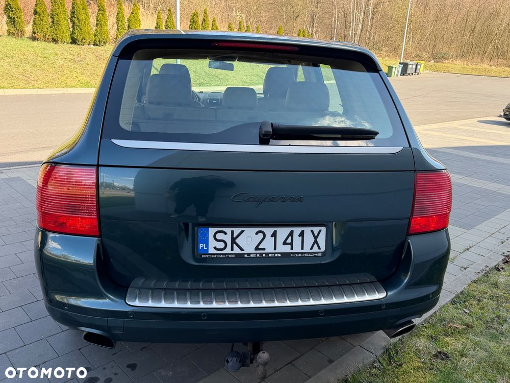 Porsche Cayenne - 4