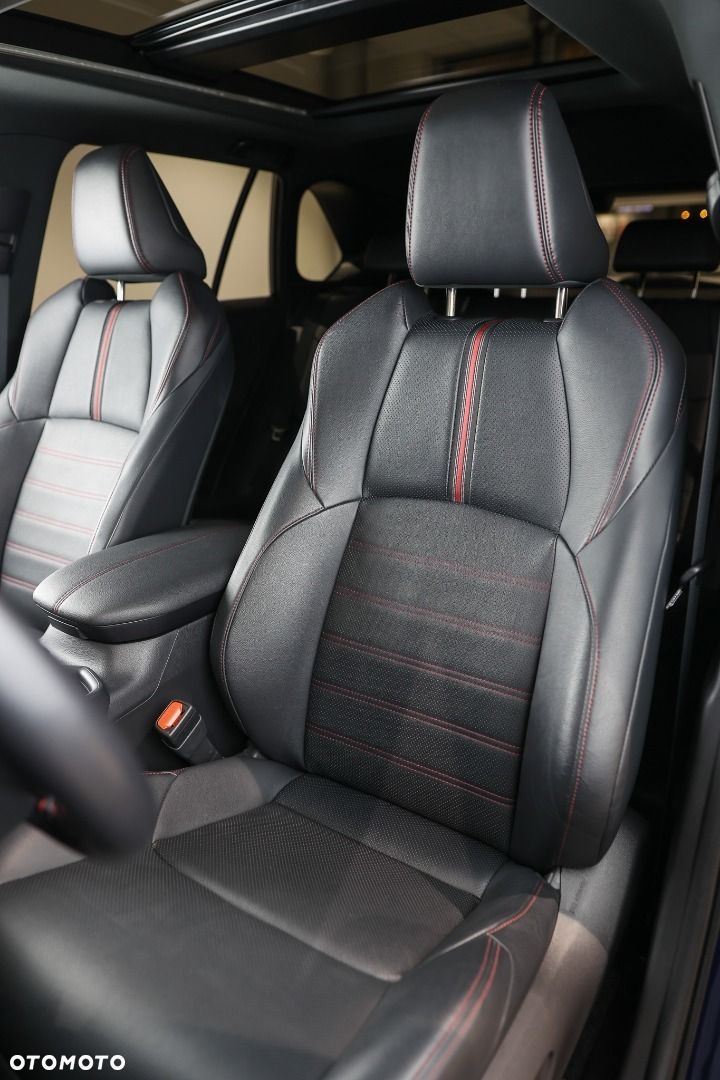 Toyota RAV4 - 8