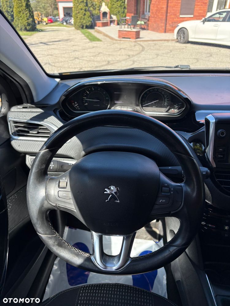 Peugeot 208 PureTech 82 Start & Stop Allure - 15