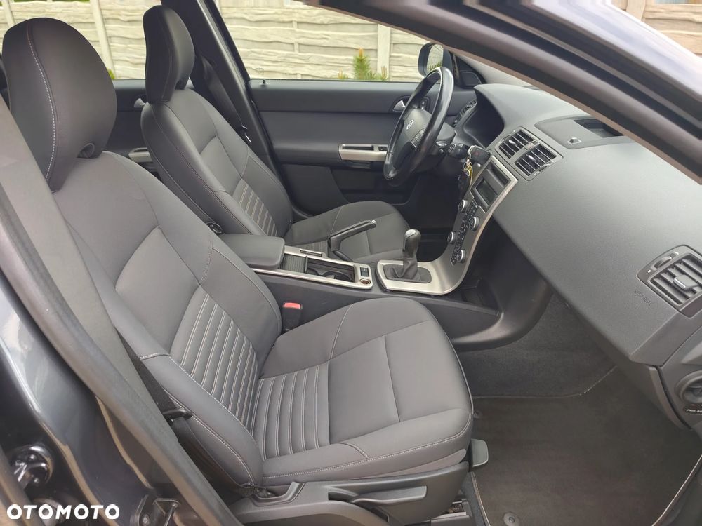 Volvo V50 DPF D2 Business Edition - 18