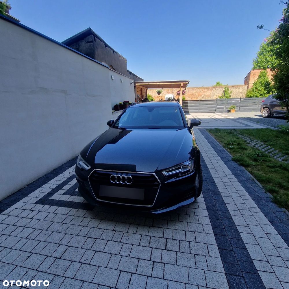 Audi A4 Avant 2.0 TDI - 4