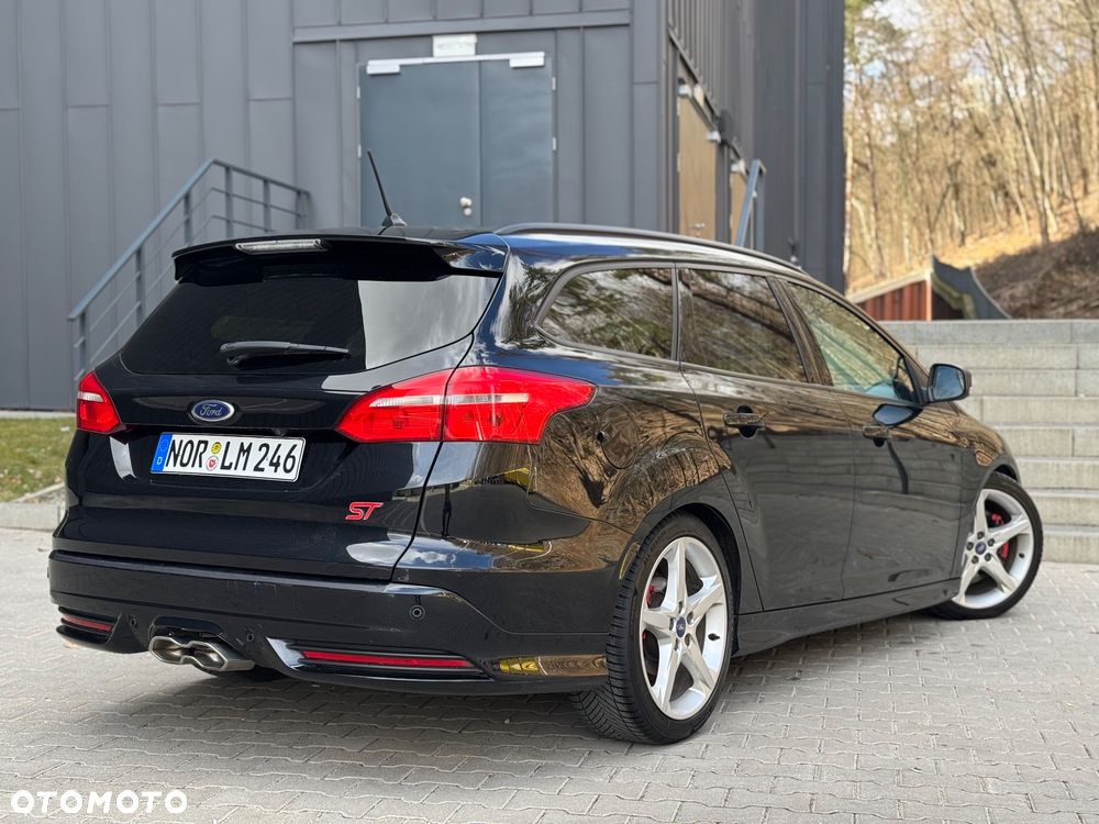 Ford Focus 2.0 TDCi ST-2 - 12