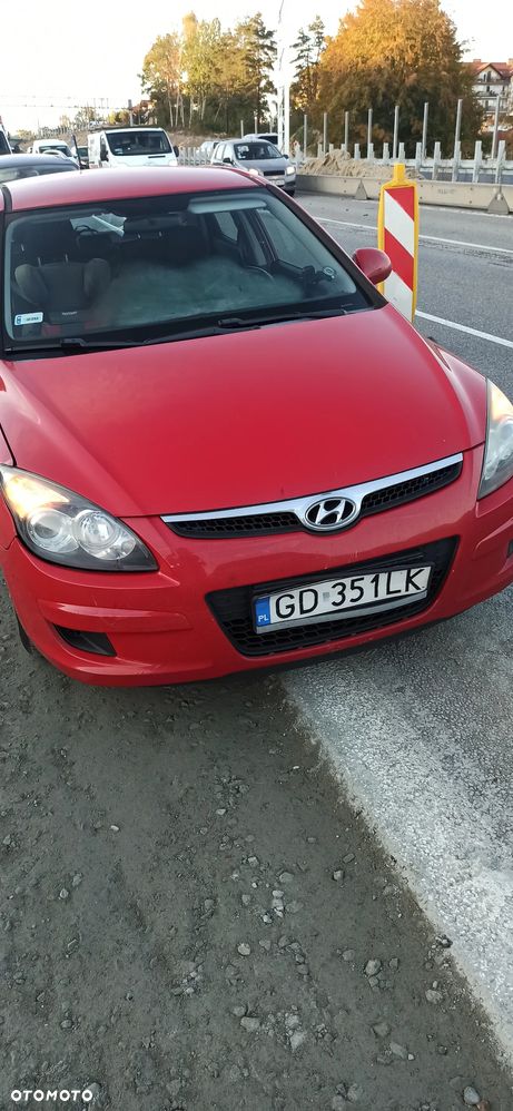 Hyundai i30 1.4 Base + - 19