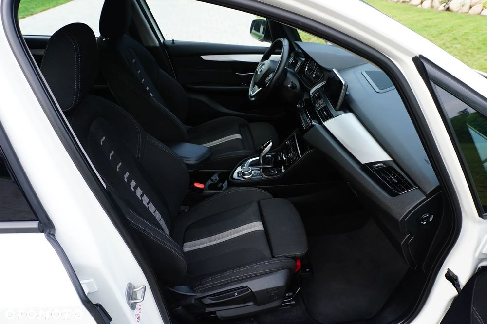 BMW Seria 2 218i GT Advantage - 24