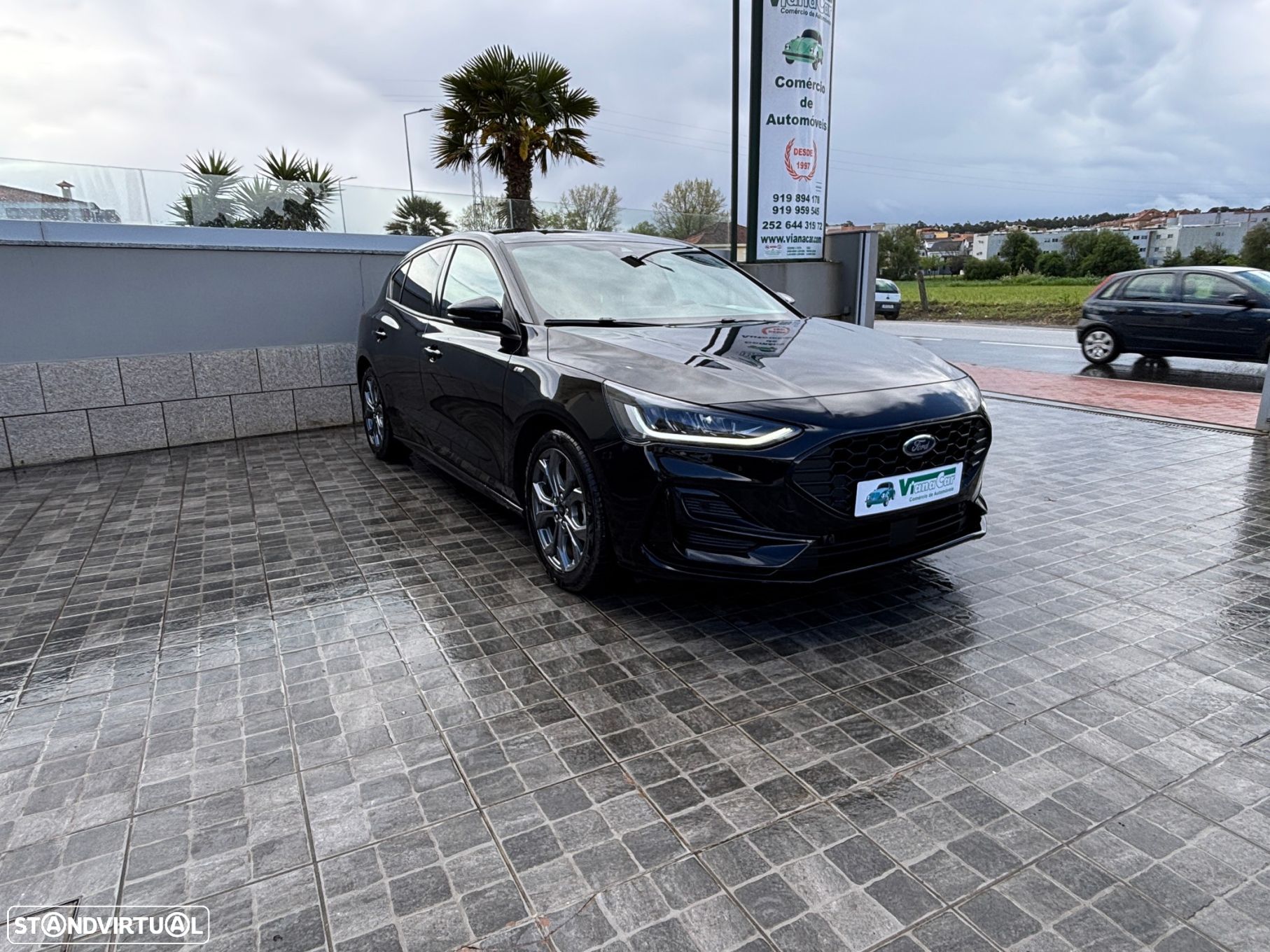 Ford Focus 1.0 EcoBoost MHEV ST-Line - 1