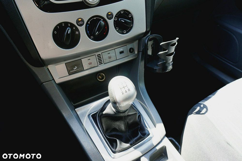 Ford Focus - 21
