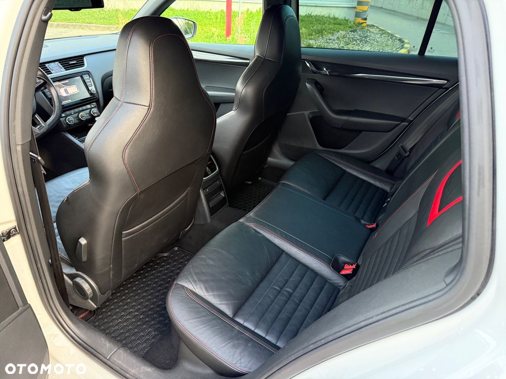 Skoda Octavia 2.0 TDI (Green tec) RS - 9