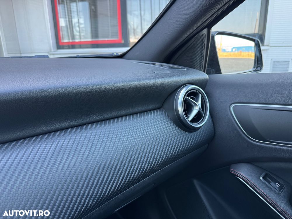 Mercedes-Benz A 200 d 7G-DCT AMG Line - 31