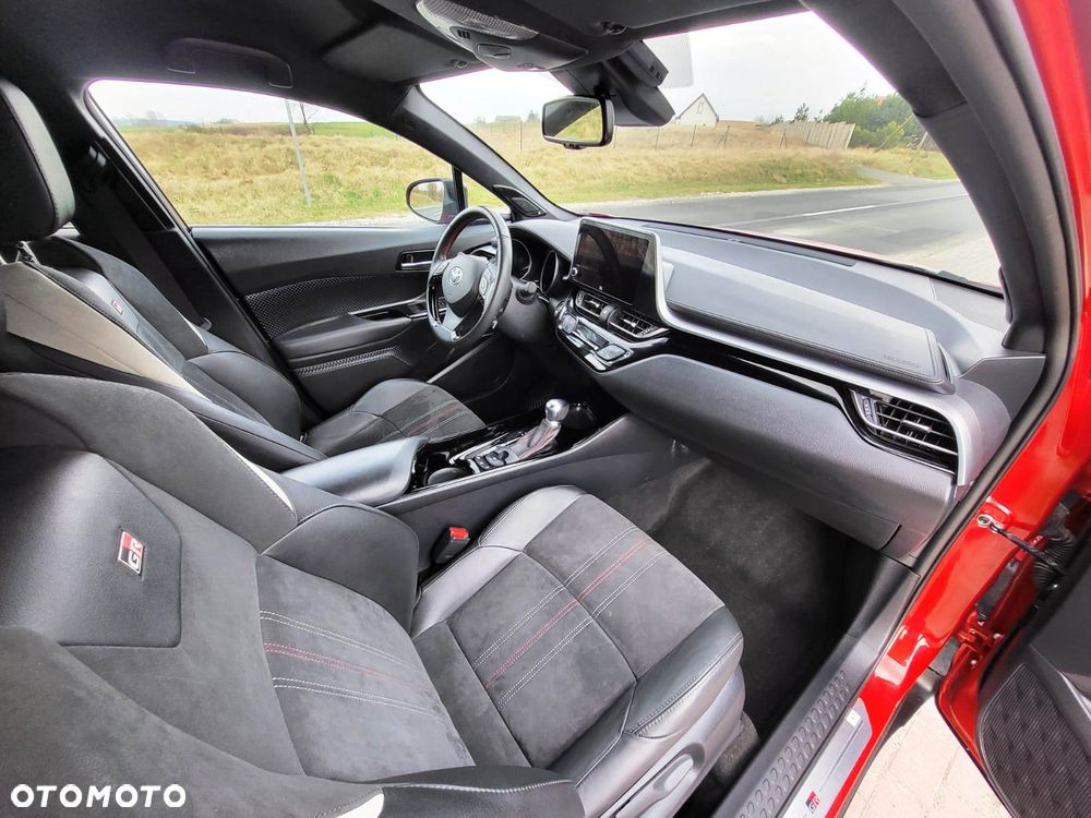 Toyota C-HR 2.0 Hybrid GR Sport - 12