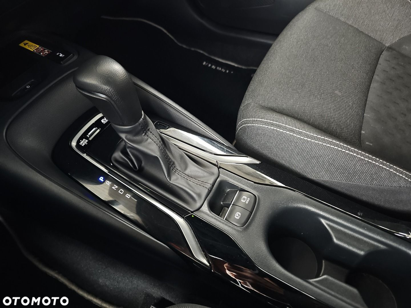 Toyota Corolla - 17