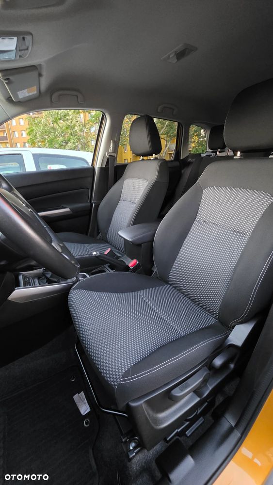 Suzuki Vitara 1.4 Boosterjet SHVS Premium 2WD - 17