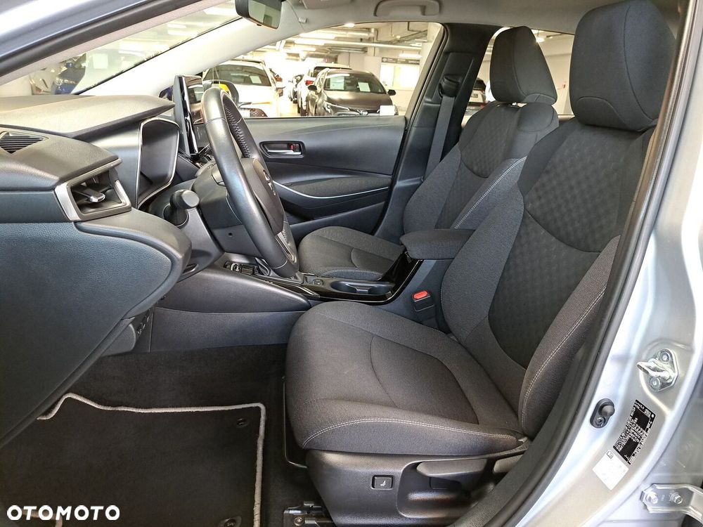 Toyota Corolla 1.8 Hybrid Comfort - 12
