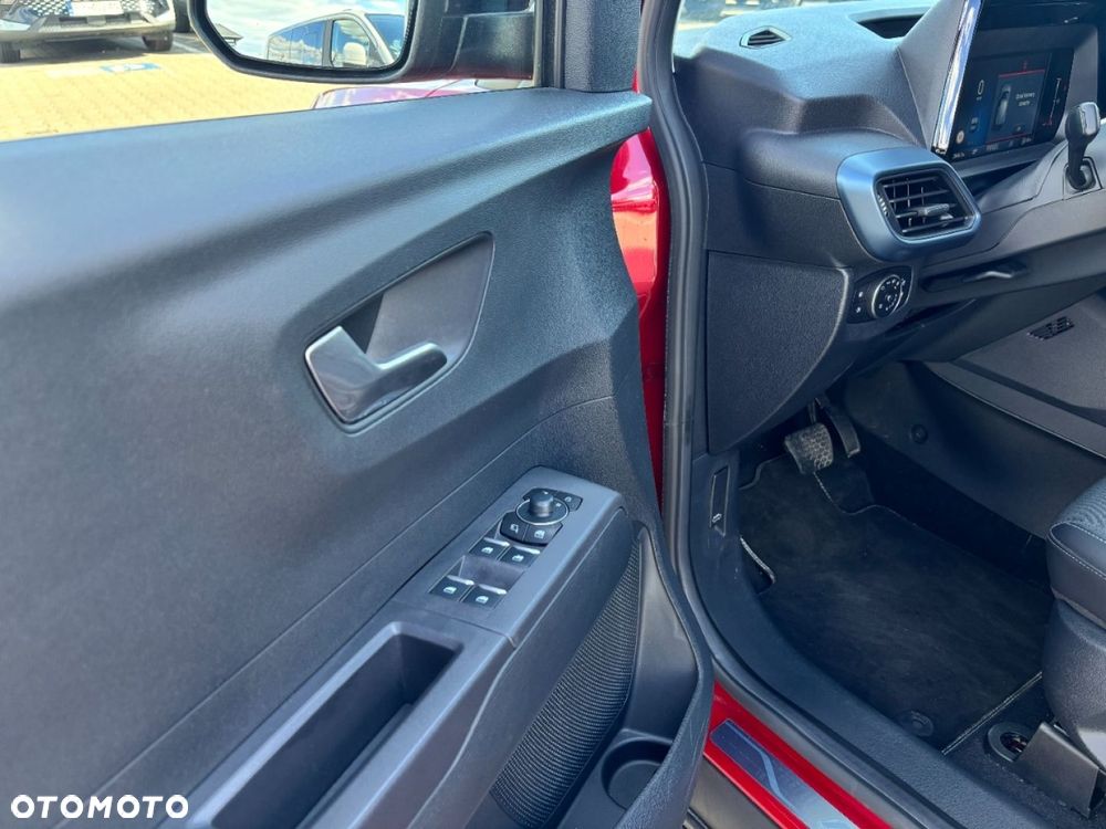 Ford Tourneo Courier - 25