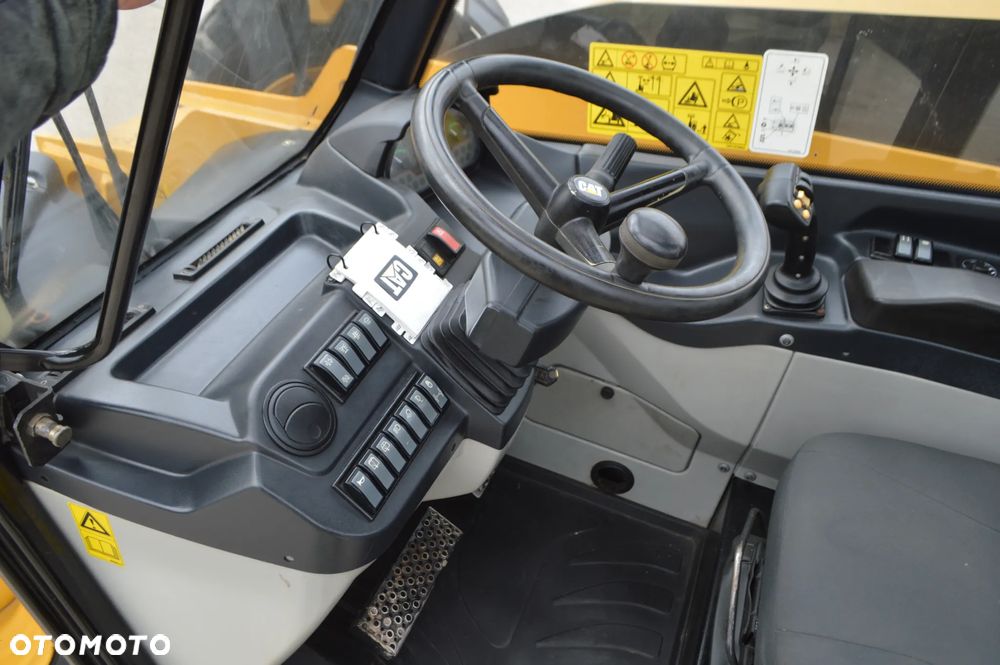 Caterpillar CAT TH 407C *2015* - 17