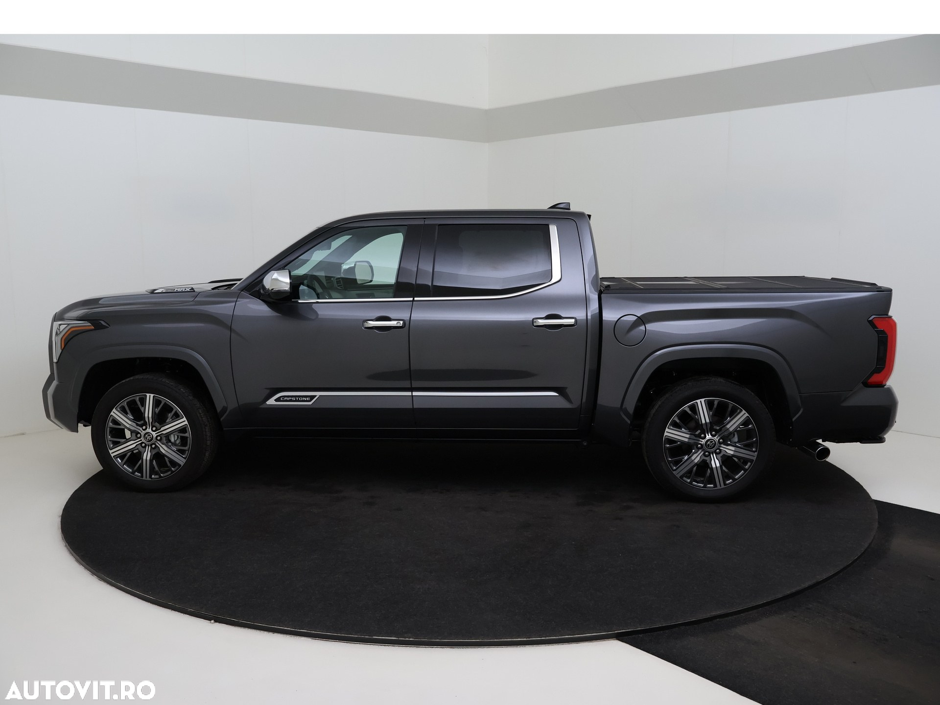 Toyota Tundra - 4