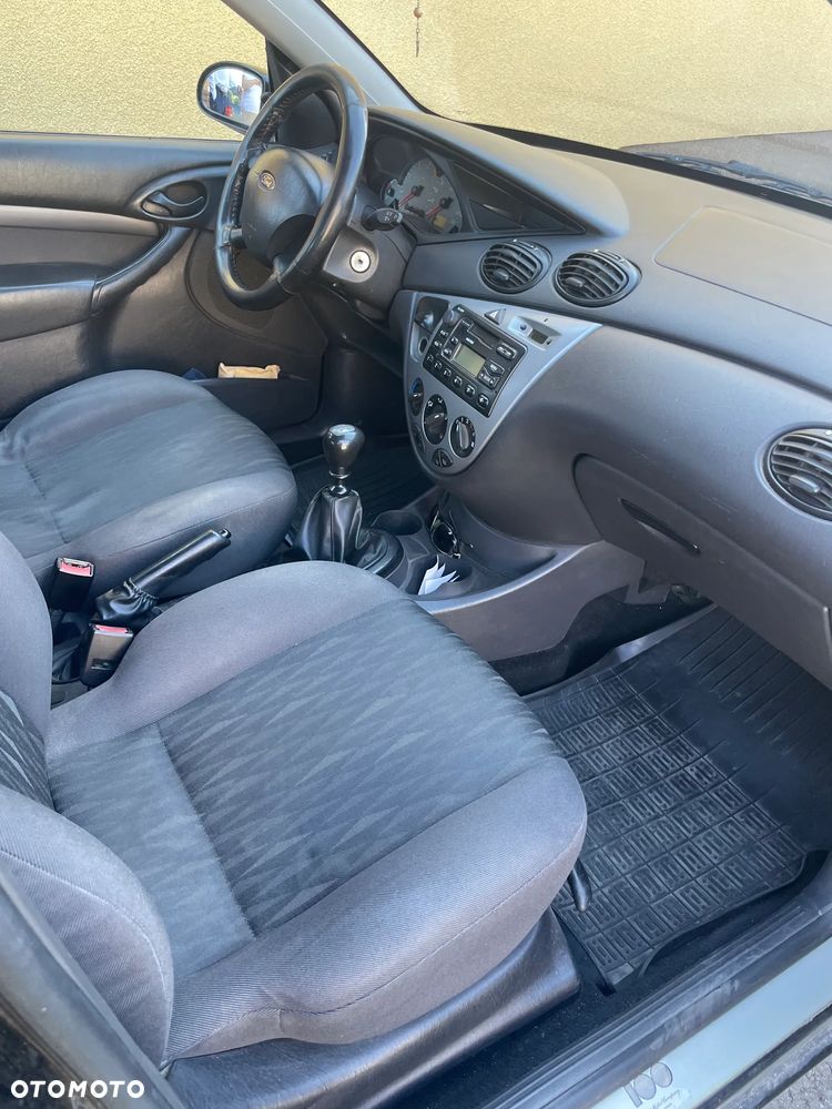 Ford Focus 1.8 TDDi Trend - 8