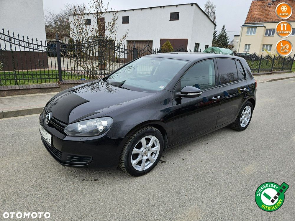 Volkswagen Golf - 1