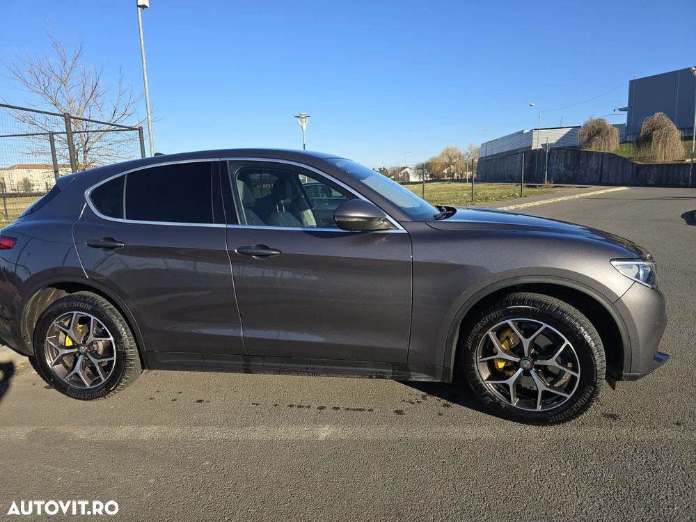 Alfa Romeo Stelvio - 3