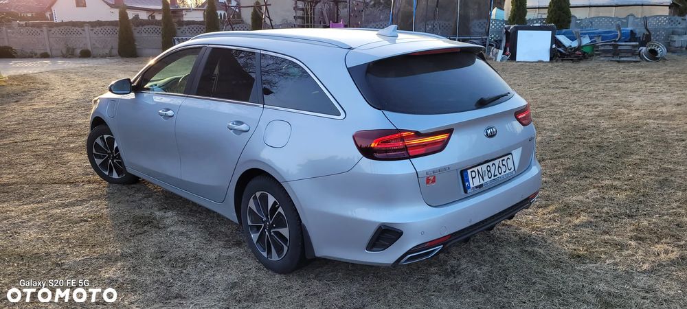 Kia Ceed 1.6 GDI PHEV L DCT - 8