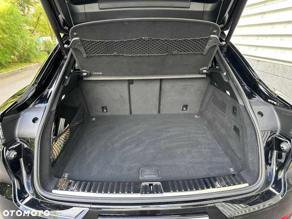 Porsche Cayenne Turbo Tiptronic S - 28