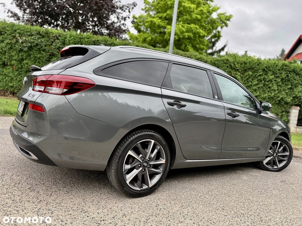 Hyundai i30 1.6 CRDI 48V-Hybrid DCT EDITION 30+ - 19