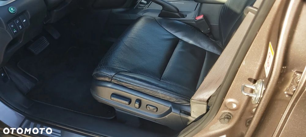 Honda CR-V 2.0 Executive (Honda Connect+) - 30