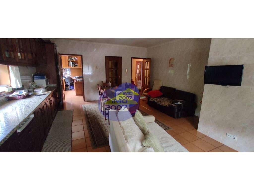 Moradia isolada T3 em Lourosa - Grande imagem: 2/24